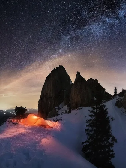 Resplandor Boreal Sobre Fiordo Glacial (Live iPad Retina)