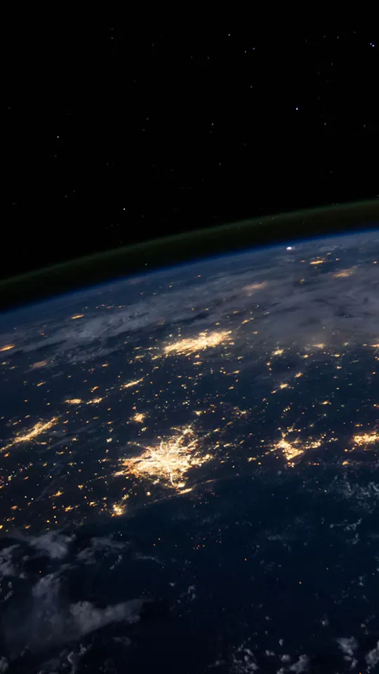 Órbita Nocturna de la Tierra